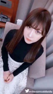 大奶少妇69吃鸡啪啪_身材丰满_小脸微红_被单男多姿势输出_射了一屁屁
